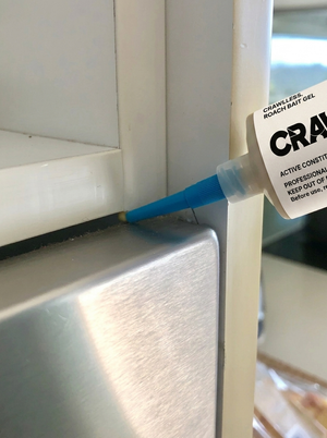 CRAWLLESS Cockroach Gel
