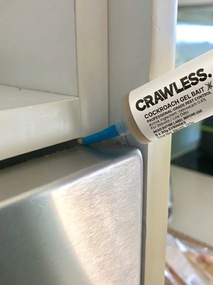 CRAWLLESS Cockroach Gel